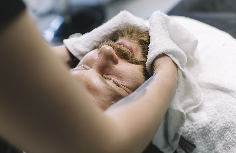 The Art of Shaving: A Close Look at Barber Techniques